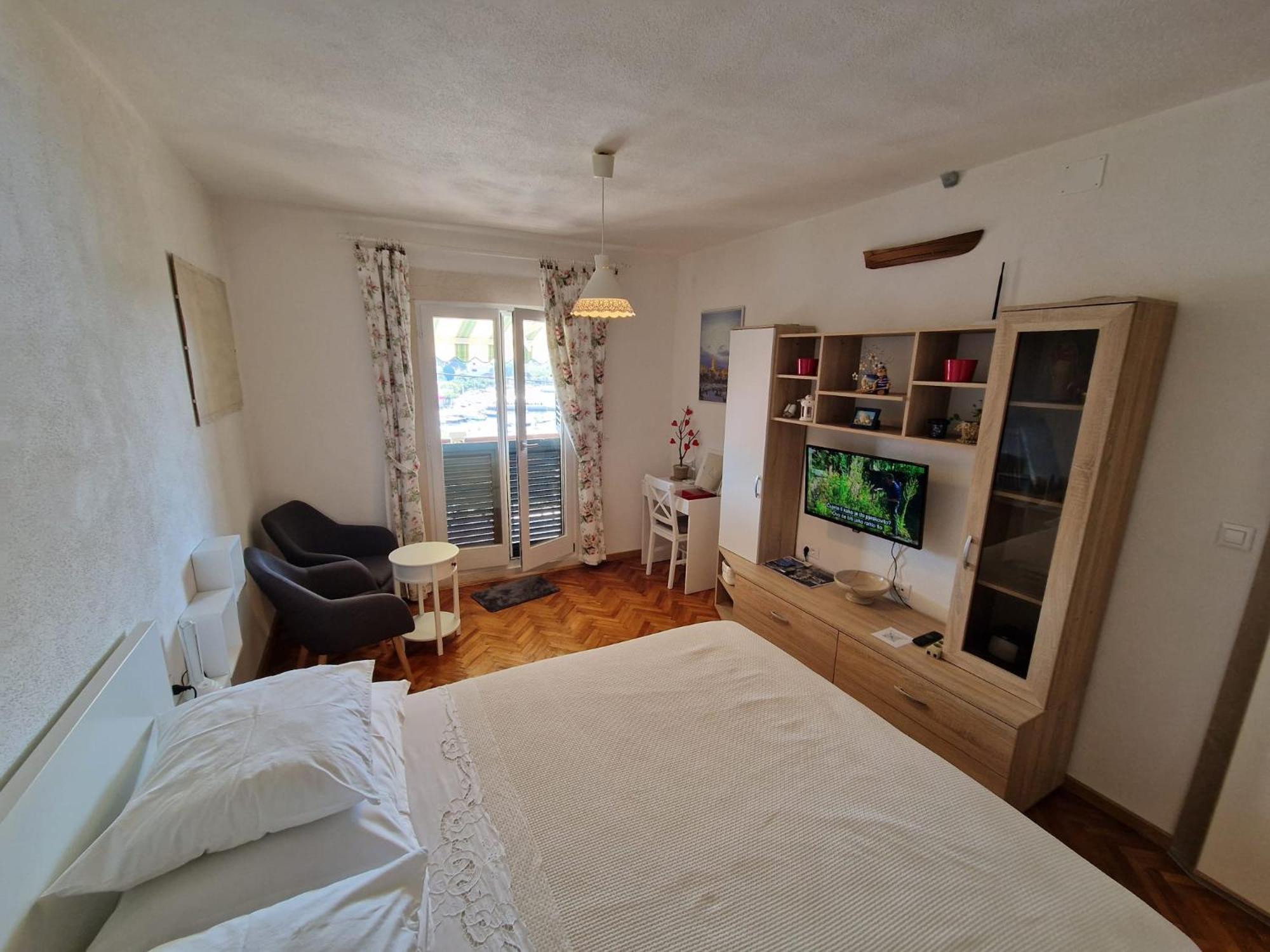 Studio Apartment Riva Сумартин Екстериор снимка