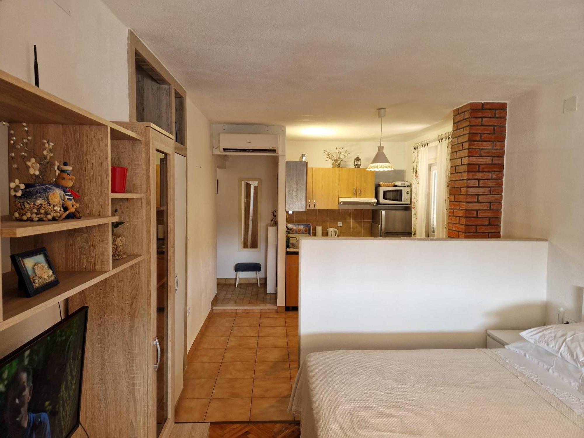 Studio Apartment Riva Сумартин Екстериор снимка
