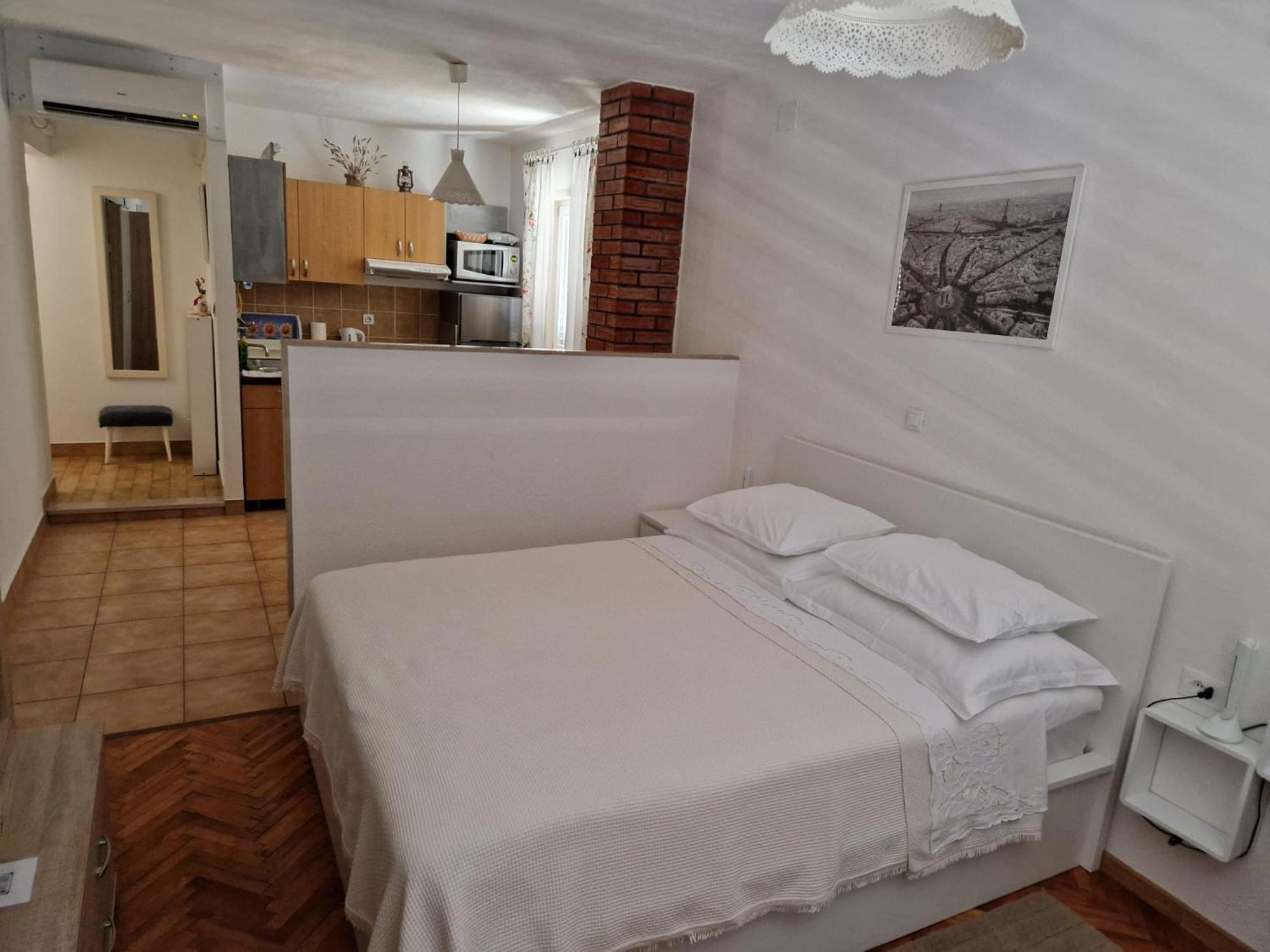 Studio Apartment Riva Сумартин Екстериор снимка